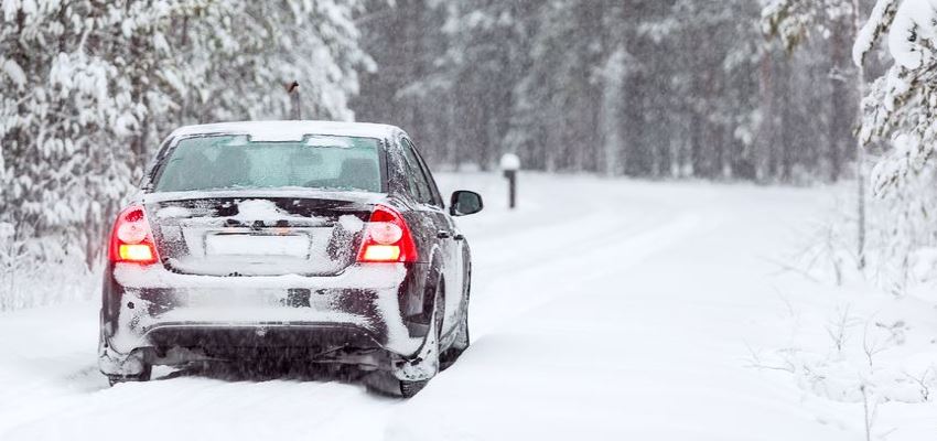 You are currently viewing Як захистити автомобіль від дорожньої солі та зимової погоди